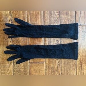 Lord & Taylor Long Gloves in Black Lace